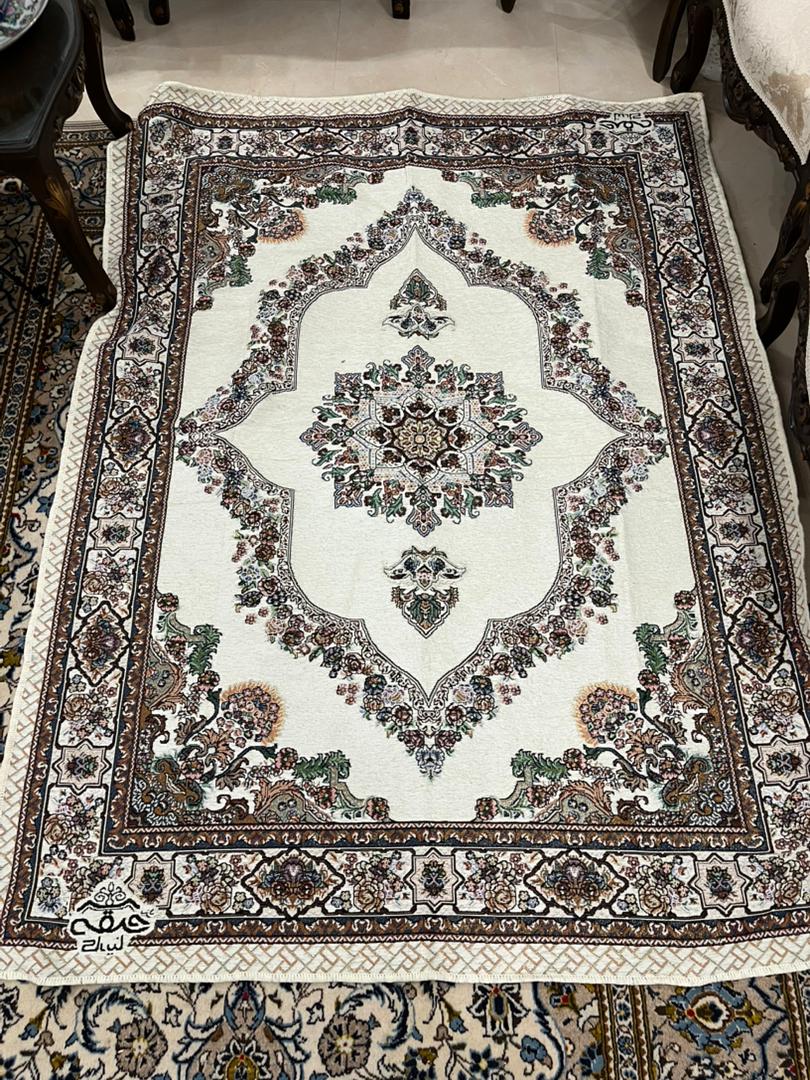روفرشی یزدی مخمل طرح کارینا .۱۲ متری